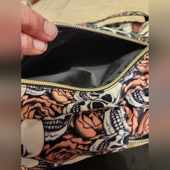 Skull And Roses Mini Backpack - Picture 4 of 6